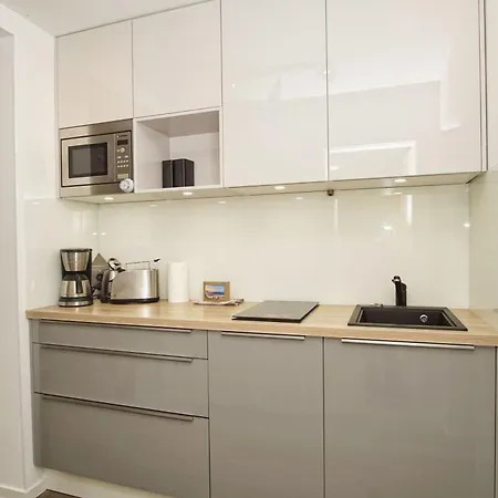 Residenz Waldidyll Kleiner Stubber - Ruhige Lage, Mit Sauna- Und Schwimmbadnutzung Im Ahoi Appartement Sellin (Rugen)